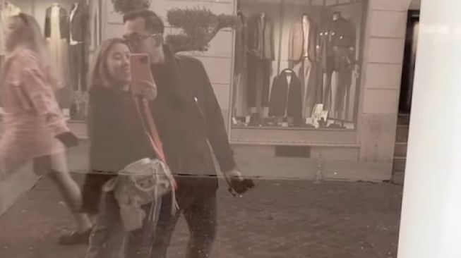 Potret bulan madu Kiky Saputri di Italia (Instagram/@kikysaputrii)