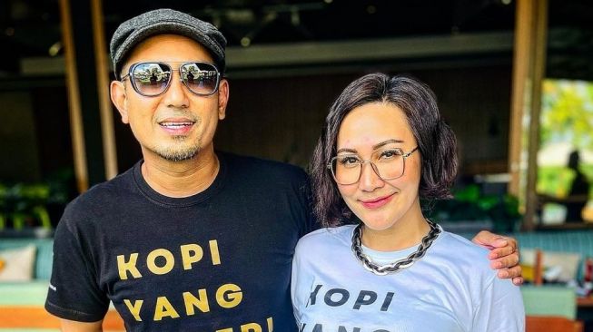 Artis menikah beda agama (Instagram/@riofebrian25)