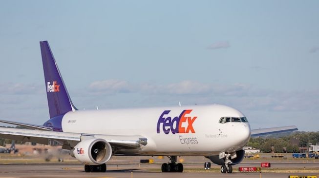 FedEx (Unsplash/Nick Morales)