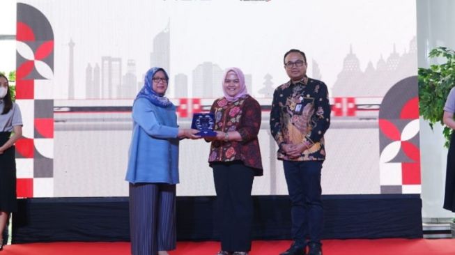 Finnet Dukung Digitalisasi Sistem Pembayaran Proyek Kereta Cepat Jakarta-Bandung