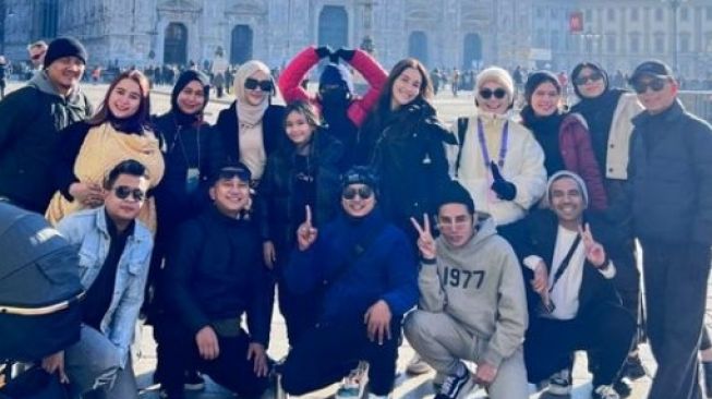 Potret Ayu Ting Ting liburan ke Italia (Instagram/@ayutingting92)
