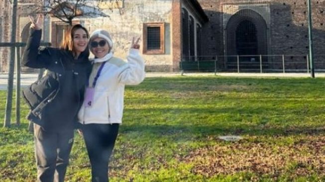 Potret Ayu Ting Ting liburan ke Italia (Instagram/@ayutingting92)