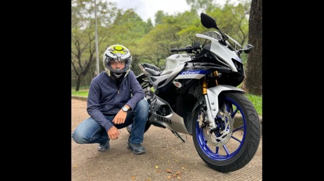 Seru, Penerbang yang Konsumen Loyal Yamaha Ini Kesampaian Meminang Dream Bike All-New R15M Connected-ABS