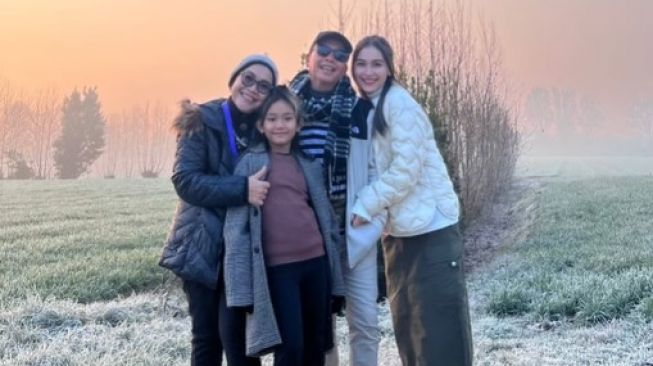 Potret Ayu Ting Ting liburan ke Italia (Instagram/@ayutingting92)