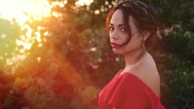 Ramalan Zodiak Cinta Hari Ini 13 Februari 2023, Sampai Kapan Scorpio Mau Pura-Pura Baik-Baik Saja?
