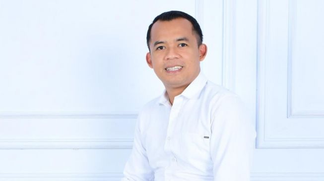 Herman Akan Bangun Kampung dari Parlemen