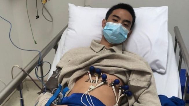 Devano Danendra Unggah Foto Terbaring di Rumah Sakit, Ada Masalah Jantung?
