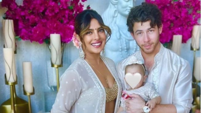 Priyanka Chopra Spill Wajah Putrinya di Depan Publik, Netizen: Mirip Nick Jonas!