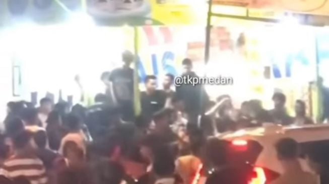 Kedua Kelompok Pemuda Baku Hantam di Jalan Haji Misbah Medan, 5 Orang Diamankan