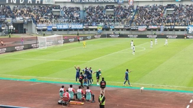 Persib Bandung Kembali Rebut Posisi Puncak dari Persija Jakarta Berkat Dua Gol Ciro Alves ke Gawang PSIS