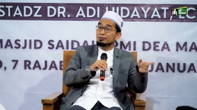 Ustaz Adi Hidayat Ternyata Keturunan Ulama Besar Banten, Sosoknya Dekat dengan Gus Dur