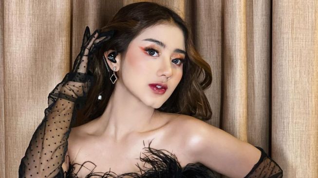 Enggak Seksi Enggak Dapat Endorse, Ghea Youbi Blak-blakan Diajak Hubungan Seks Tarif Perjam