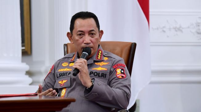 Sesuai Instruksi Jokowi, Kapolri Listyo Sigit Usut Penyelundupan Pakaian Bekas Impor