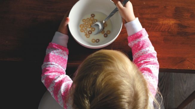 Anak-anak Juga Bisa Kena Diabetes, Kurangi 5 Makanan Banyak Gula Ini