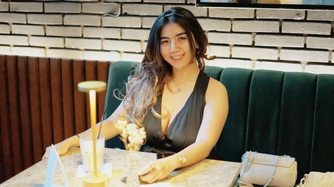 Angel, selebgram seksi yang open BO (Instagram/@angellrich120)