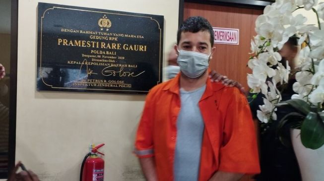 Buron Interpol Asal Australia Ditangkap di Bali, Tak Akui Jual 160 Kilogram Marijuana