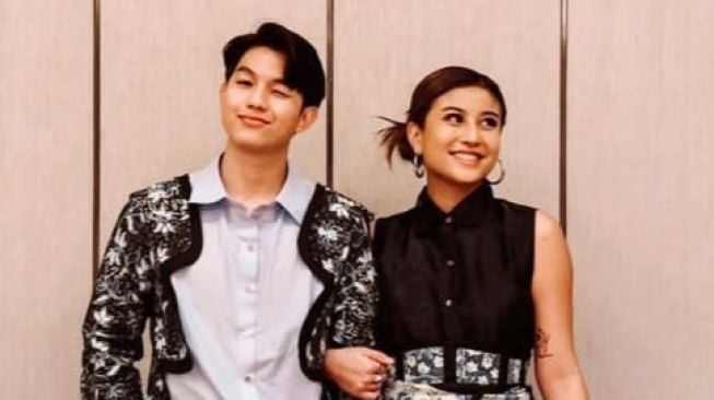 Potret kebersamaan Karin Novilda dan Jonathan Alden (Instagram/@narinkovilda)