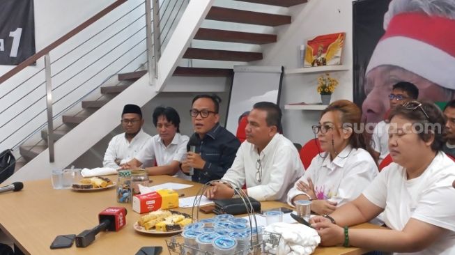 Relawan GP Mania resmi membubarkan diri dan mundur dukung Ganjar Pranowo di Pilpres 2024. (Suara.com/Bagaskara)