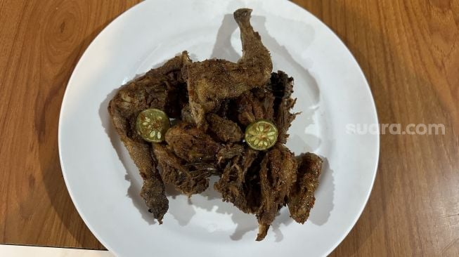 Ayam Taliwang Irama. [Suara.com/Sumarni]