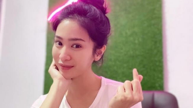 Dicap Sombong karena Ogah Foto Bareng Fans, Bunga Zainal Balik Diserang Netizen