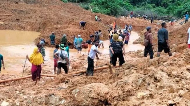 Longsor di Nagan Raya, Enam Alat Berat Dikerahkan Cari Korban yang Tertimbun