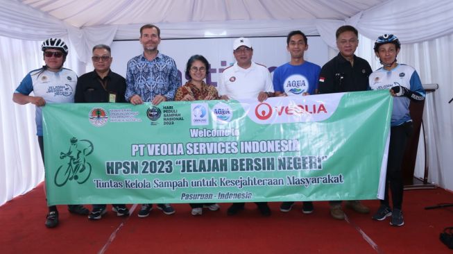 Hari Peduli Sampah Nasional, Tim Kampanye Jelajah Bersih Negeri KLHK Sambangi Pabrik Daur Ulang Plastik Veolia Indonesia