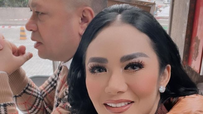 Potret Liburan Krisdayanti dan Raul Lemos (instagram@krisdayantilemos) 