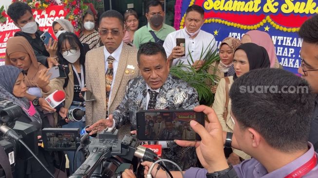 Venna Melinda Ditalak Ferry Irawan, Hotman Paris Hutapea: Pokoknya Cerai!