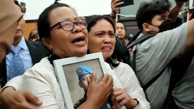 Kuat Ma'ruf Divonis 15 Tahun Penjara, Ibu Brigadir J: Kami Percaya Hakim Perpanjangan Tangan Tuhan