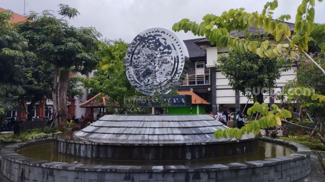 5 Fakta Trio Tersangka Korupsi Dana SPI Universitas Udayana Bali