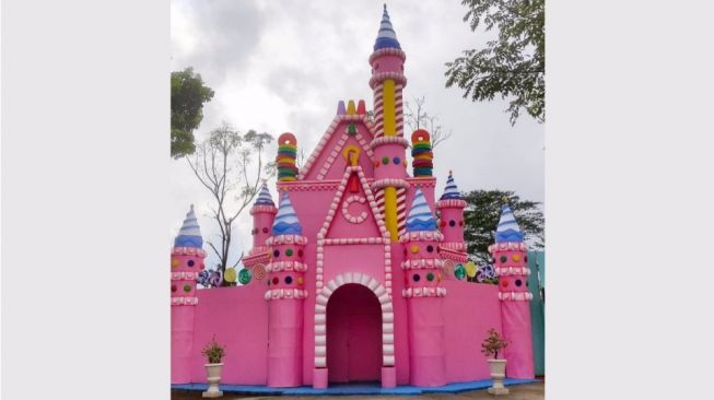 Dunia Candy Kediri, Wisata Hits dan Instagramable ala Negeri Barbie