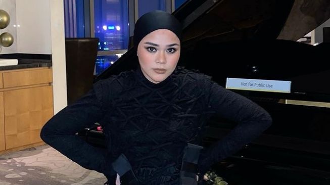 Artis Ulang Tahun di Hari Valentine (Instagram/@siviazizah)