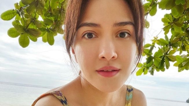 Potret Seksi Shandy Aulia (Instagram)