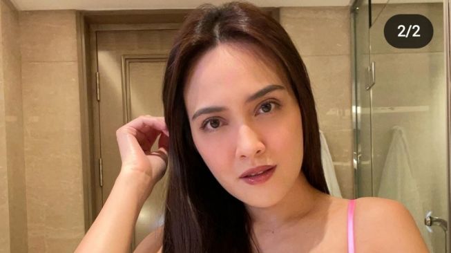 Potret Seksi Shandy Aulia (Instagram)