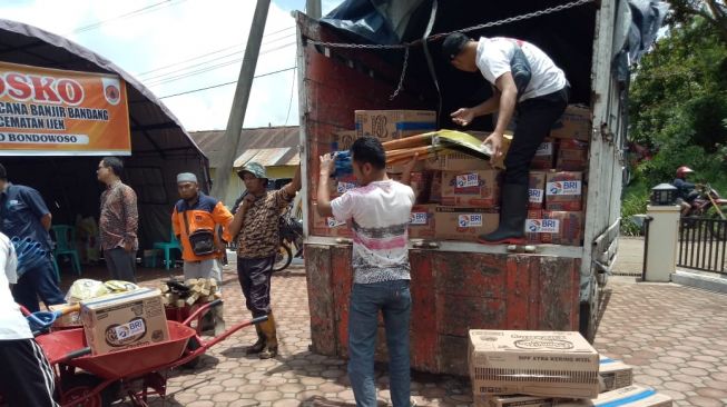 BRI Salurkan Bantuan untuk Korban Banjir Ijen Bondowoso