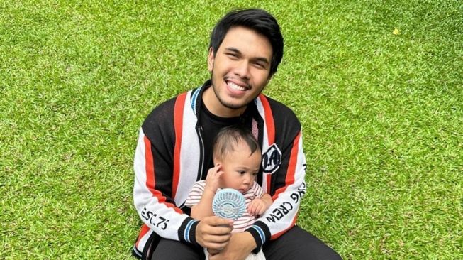 Penampilan Thariq Halilintar usai Turun 8 Kg (Instagram/@thariqhalilintar)