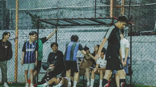 Potret Rizky Febian Main Bola (Instagram/@rizkyfbian)