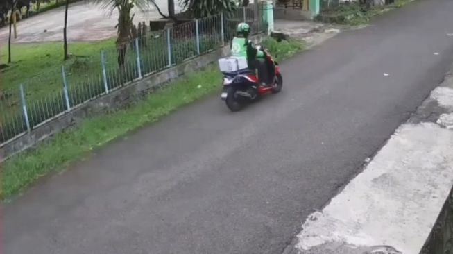 Seorang Siswi jadi Korban Penjambretan di Jakarta Timur, Pelaku Nyamar Pakai Jaket Ojol