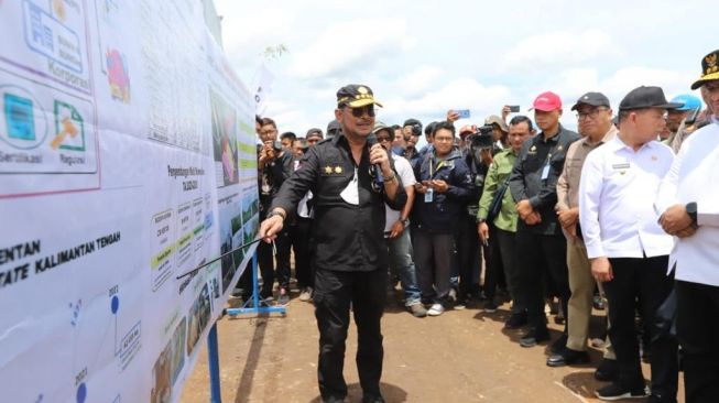 Kunjungi Food Estate Kapuas dan Pulang Pisau, Mentan Puas Produktivitas Padi Capai 5 Ton Per Hektare