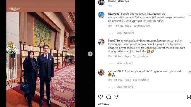 Potret Syahrini bersama suami tanpa menggunakan kacamata. (Instagram/ @lambe_danu)