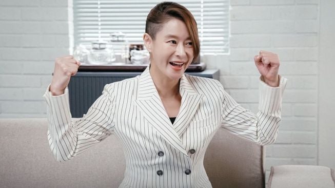 Pesona Ye Ji Won di The Heavenly Idol (Instagram/@tvn_drama)