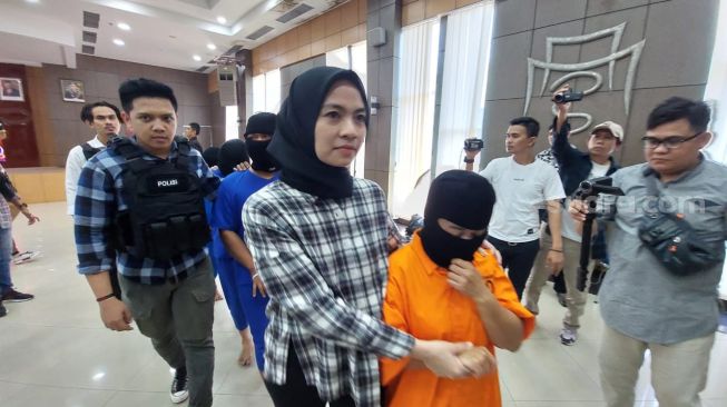 Polisi Ringkus 4 Pelaku Pengoplos Gas Elpiji Subsidi di Padang, Dalangnya Ternyata Perempuan Pemilik Pangkalan