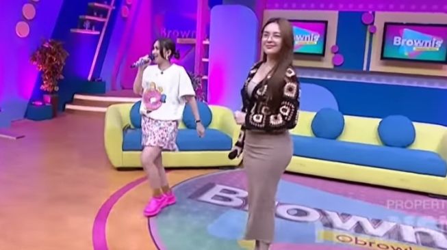 Potret Penampilan Terbaru Amanda Manopo (YouTube/TRANS TV Official)