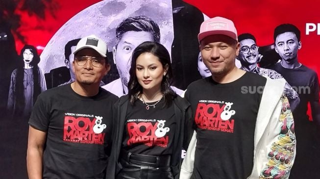 Tanta Ginting, Clara Bernadeth dan Gading Marten tampil di series Roy & Marten: Sahabat Sehidup Semati. [Suara.com/Adiyoga Priyambodo]