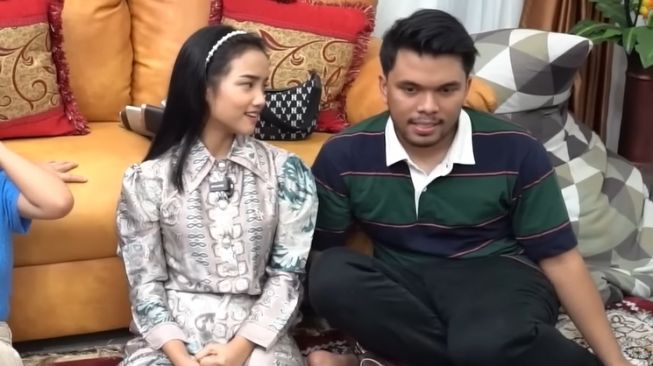 Potret Interaksi Fuji dan Thariq Halilintar usai Putus (YouTube/Fuji an)