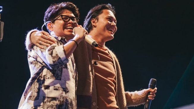 Serunya Duet Dadakan Juicy Luicy dan Rizky Febian Nyanyikan Lagu Lantas