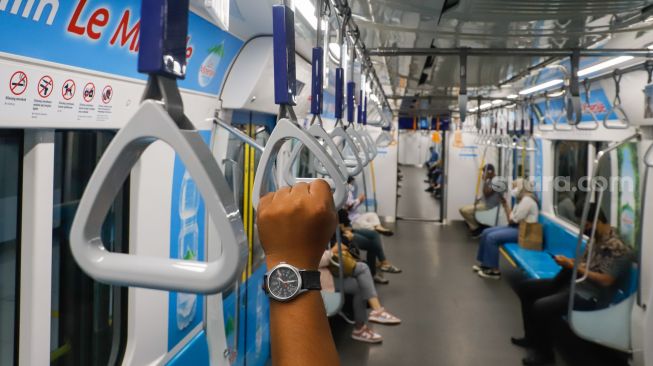 Mulai 1 Juli, Naik MRT Jakarta Tak Bisa Lagi Bayar Pakai Gopay Cs