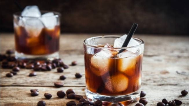 4 Bahaya Terlalu Sering Mengonsumsi Minuman Dingin yang Jarang Diketahui