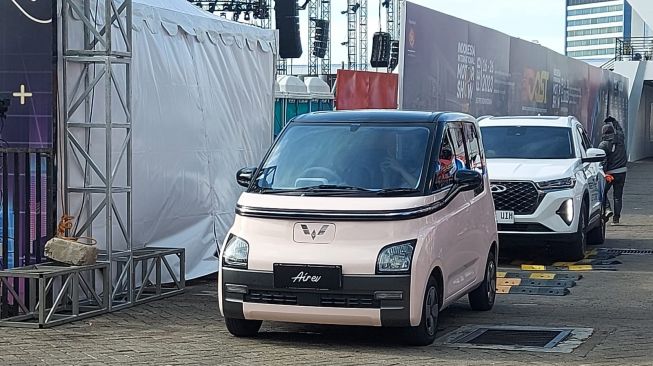 Wuling Air EV di Area Tes Drive IIMS 2023. (Foto: Manuel Jeghesta Nainggolan)