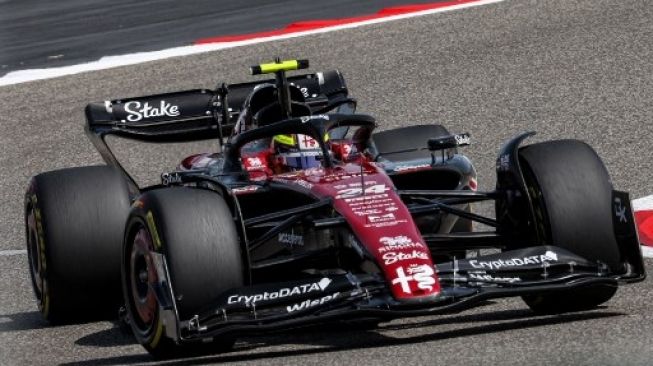 Pebalap Alfa Romeo Zhou Guanyu Pimpin Tes Pramusim F1 2023 Bahrain Hari Kedua